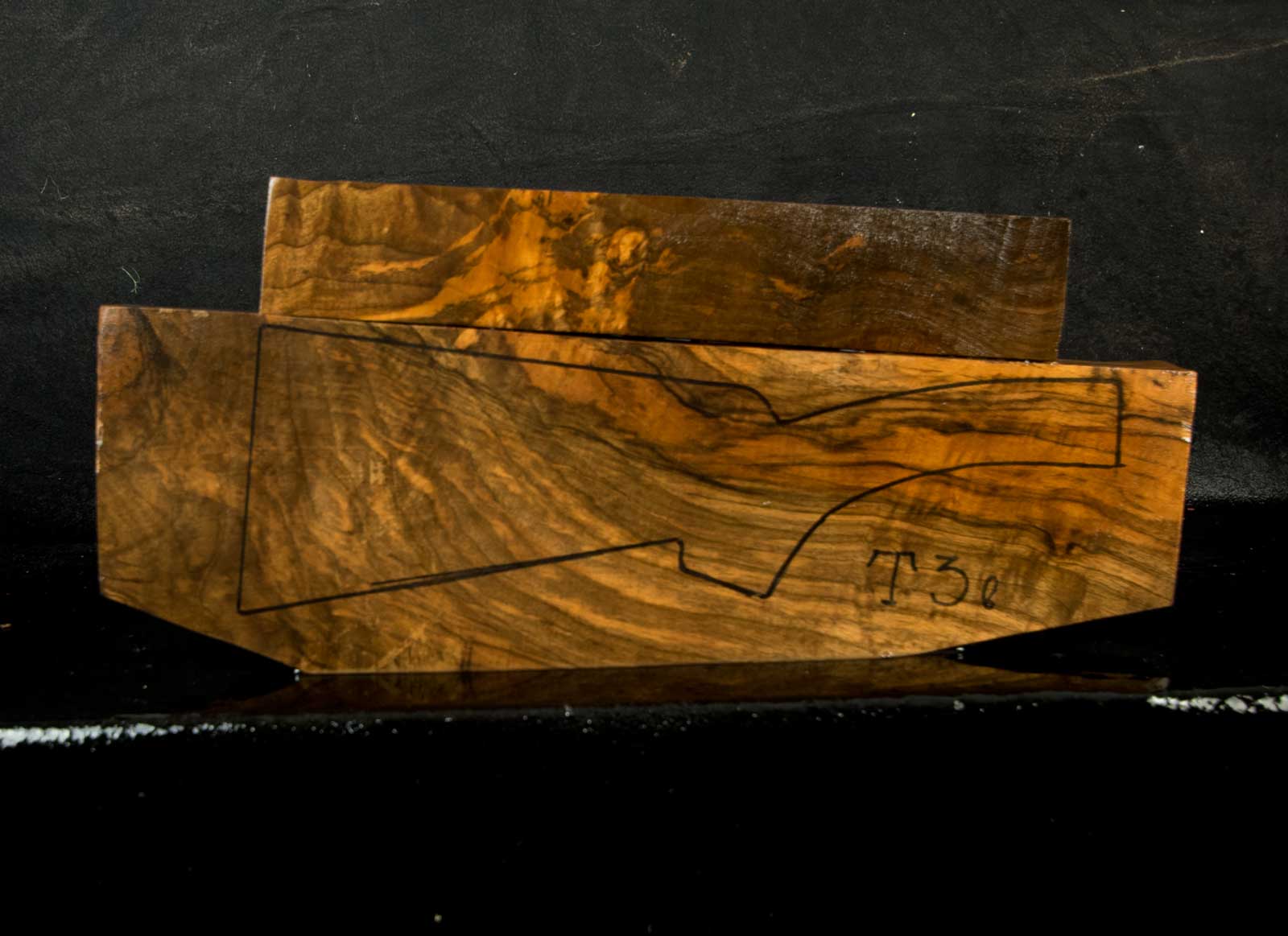 Top-Quality Gunstock: Shotgun Stock Blank T3 Top-Quality Gunstock: Shotgun Stock Blank T3